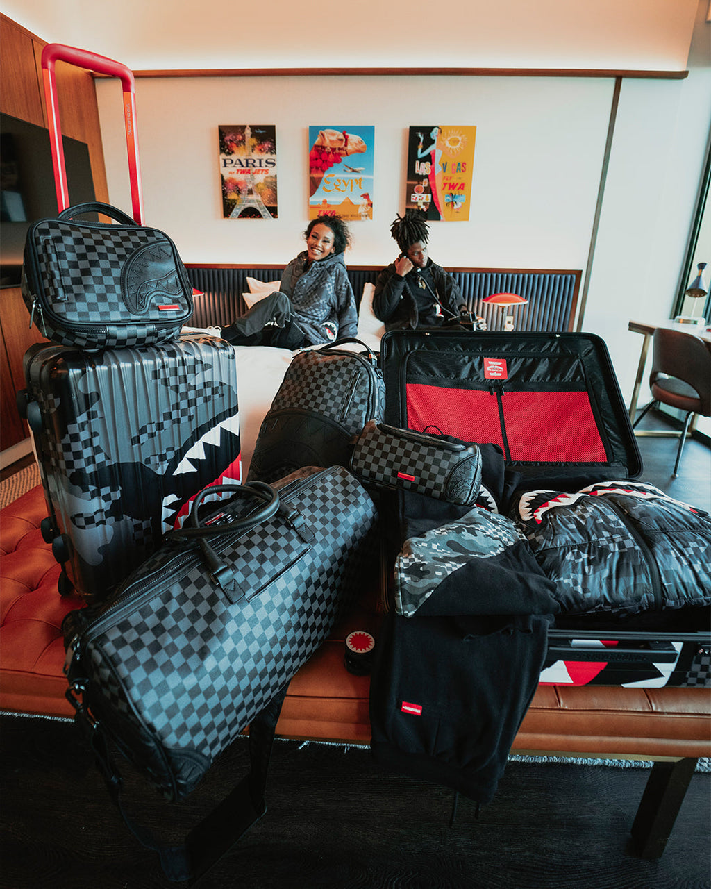 Henny Black Dlx Backpack - Image 10