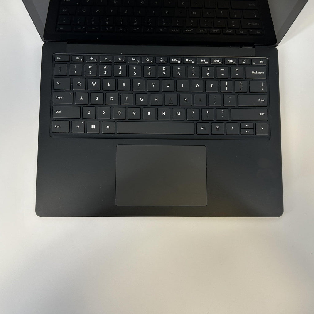 Microsoft Surface Laptop 5 13.5 Black 2.7 GHz Intel Core i7 12th Gen. 16GB RAM 512GB Solid State Drive - Image 2