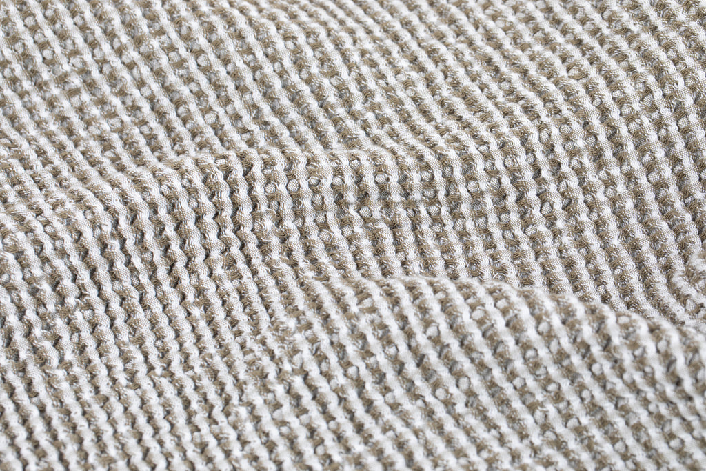 The Organic Cotton Waffle Throw - Image 12