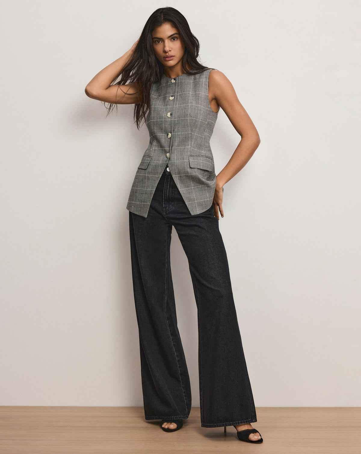 Lois Linen-Blend Vest - Image 2