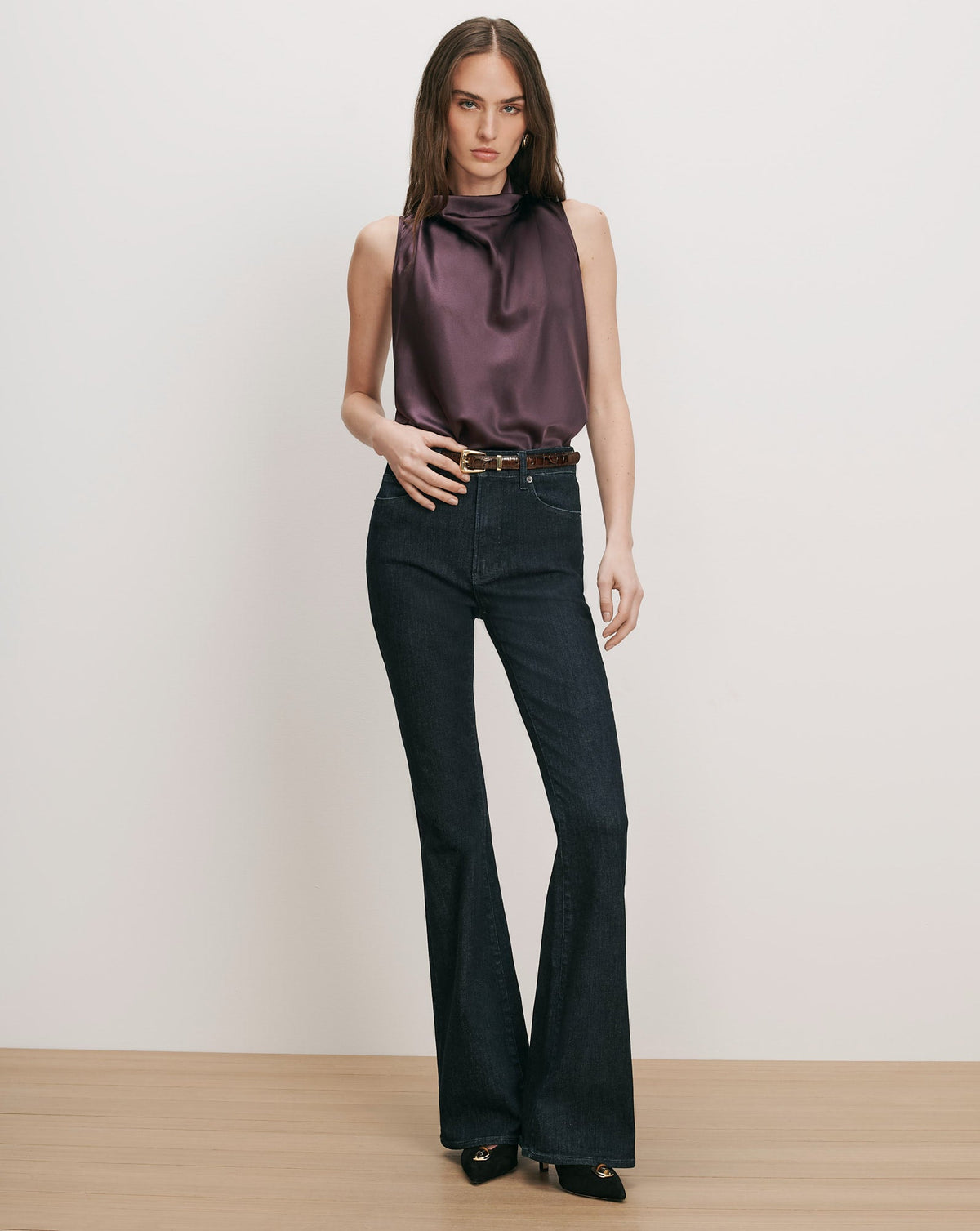 Tam Sleeveless Blouse - Image 3