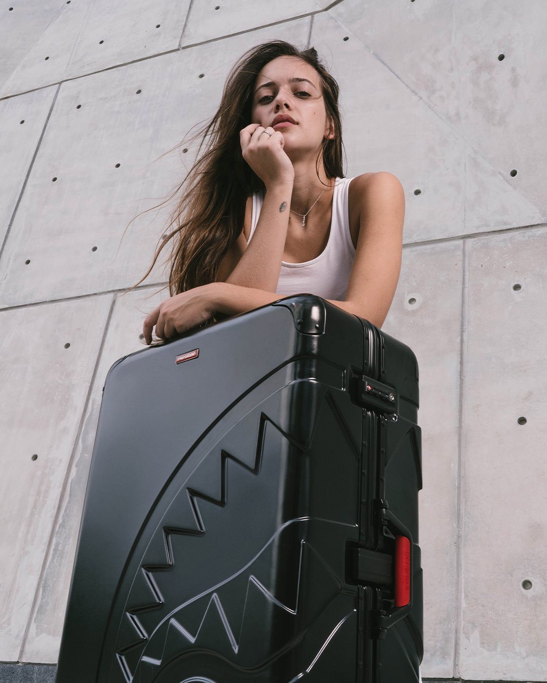 Sharkitecture Molded 2 PC Luggage Set - Image 4