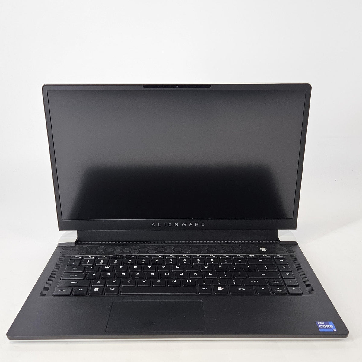 Dell Alienware X15 R2 White 2.5 GHz Intel Core i9 12th Gen. 32GB RAM 1TB Solid State Drive NVIDIA GeForce RTX 3070 Ti 8 GB