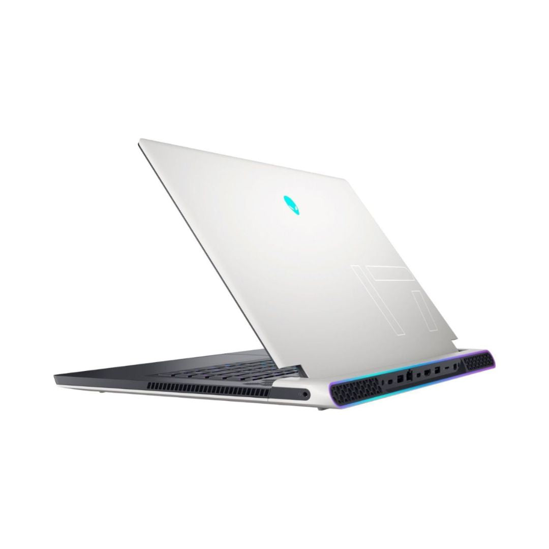 Alienware - x17 R1 17.3 FHD Gaming Laptop - Intel Core i7-11800H - 16GB RAM - RTX 3070 - 1TB SSD - Image 3