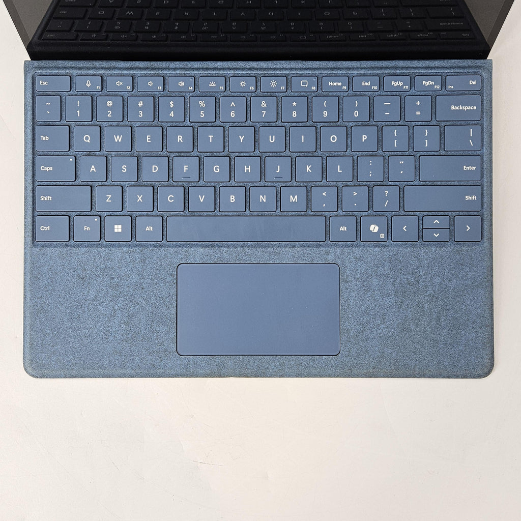 Microsoft Surface Pro 9 13 Platinum WiFi 2.6 GHz Intel Core i7 12th Gen. 32GB RAM 1TB Solid State Drive - Image 2
