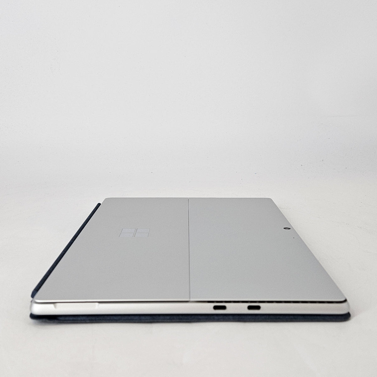 Microsoft Surface Pro 9 13 Platinum WiFi 2.6 GHz Intel Core i7 12th Gen. 32GB RAM 1TB Solid State Drive - Image 11