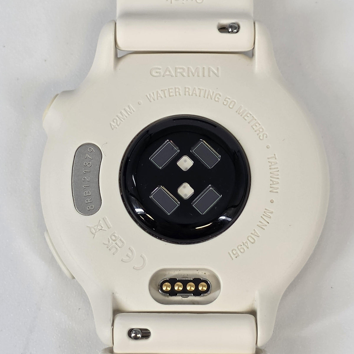 Garmin Vivoactive 6 42mm Gold GPS - Image 3