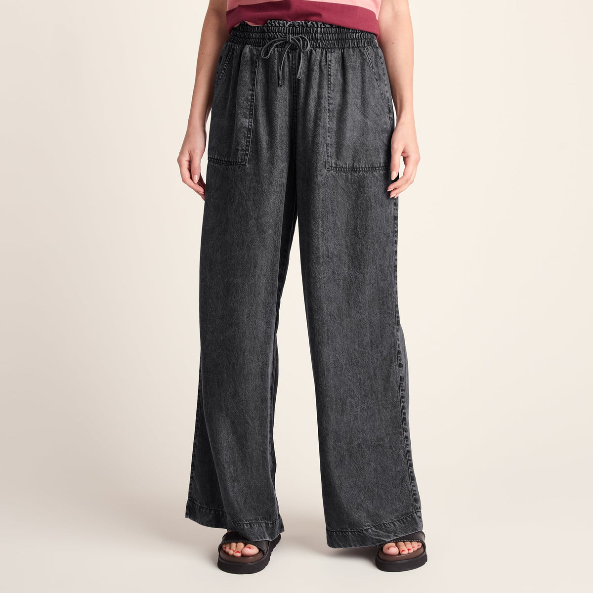 Lucy Womens Wide Leg Denim Look Trousers - Washed Black - Image 2
