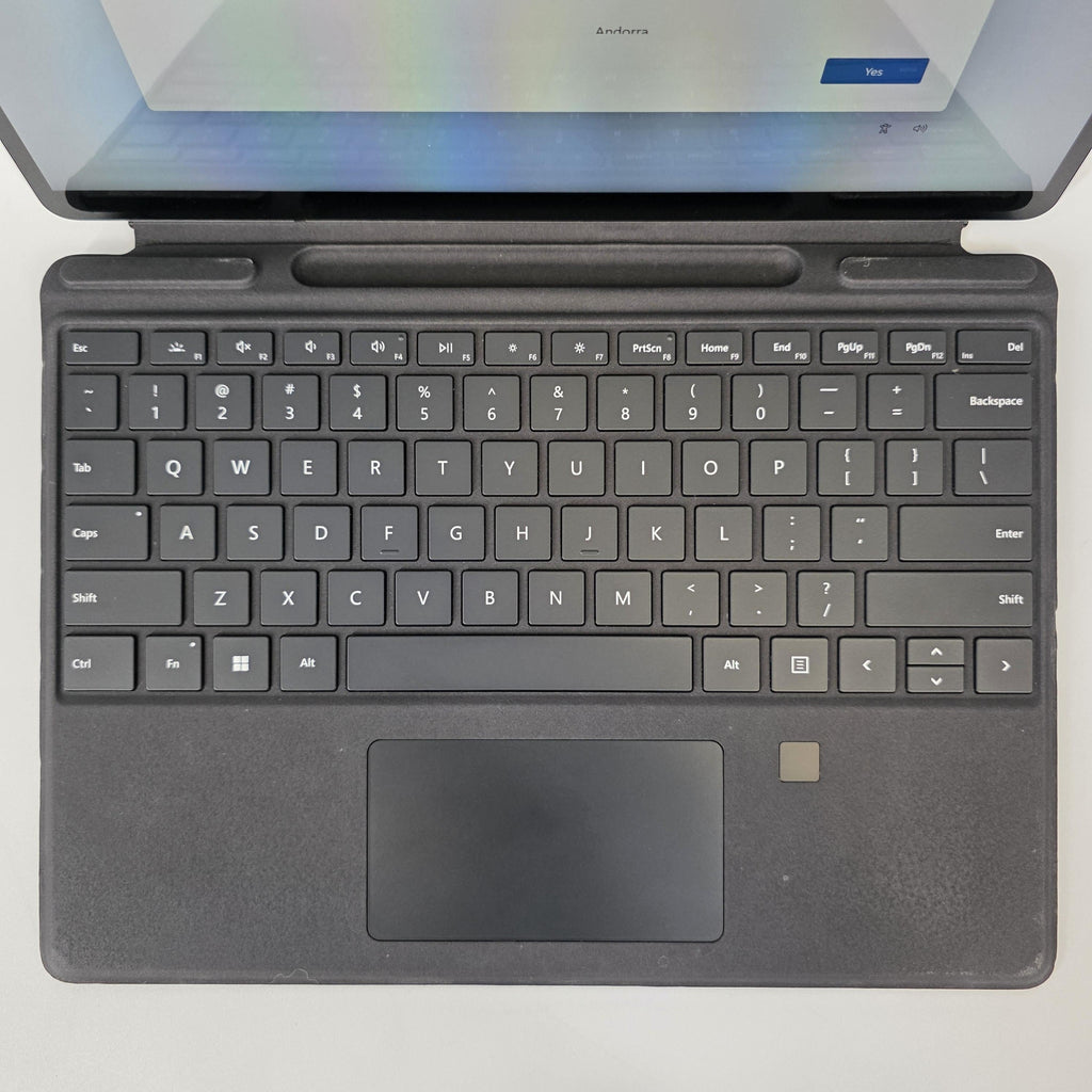 Microsoft Surface Pro 8 13 Silver WiFi 2.6 GHz Intel Core i5 11th Gen. 16GB RAM 256GB Solid State Drive - Image 2