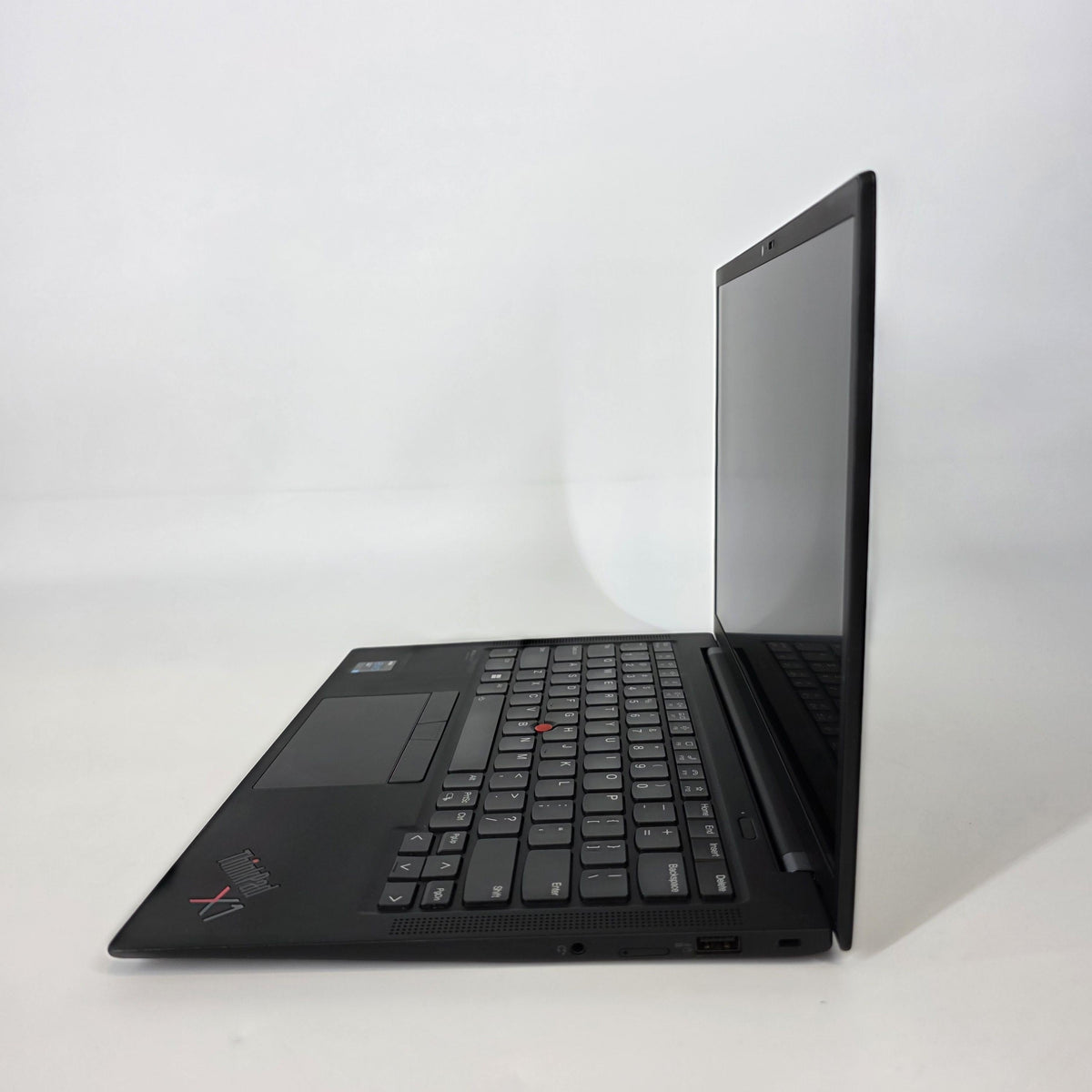Lenovo ThinkPad X1 Carbon Gen 9 14 Black 2.8 GHz Intel Core i7 11th Gen. 16GB RAM 1TB Solid State Drive - Image 4