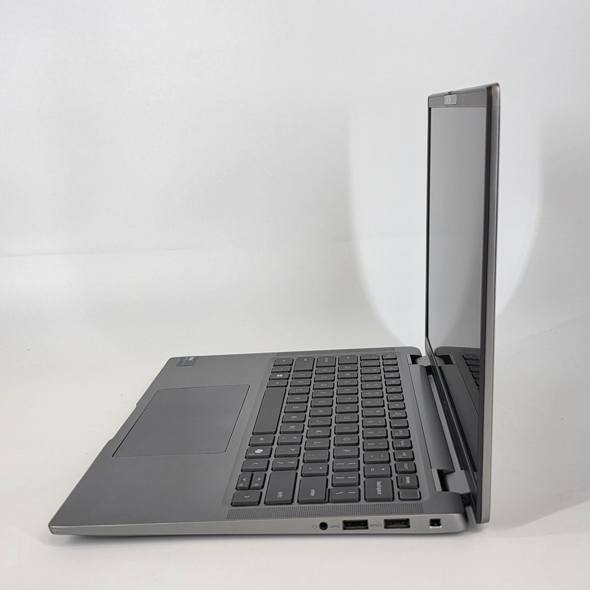 Dell Latitude 7450 14 Gray 2.1 GHz Intel Core Ultra 7 32GB RAM 512GB Solid State Drive - Image 4