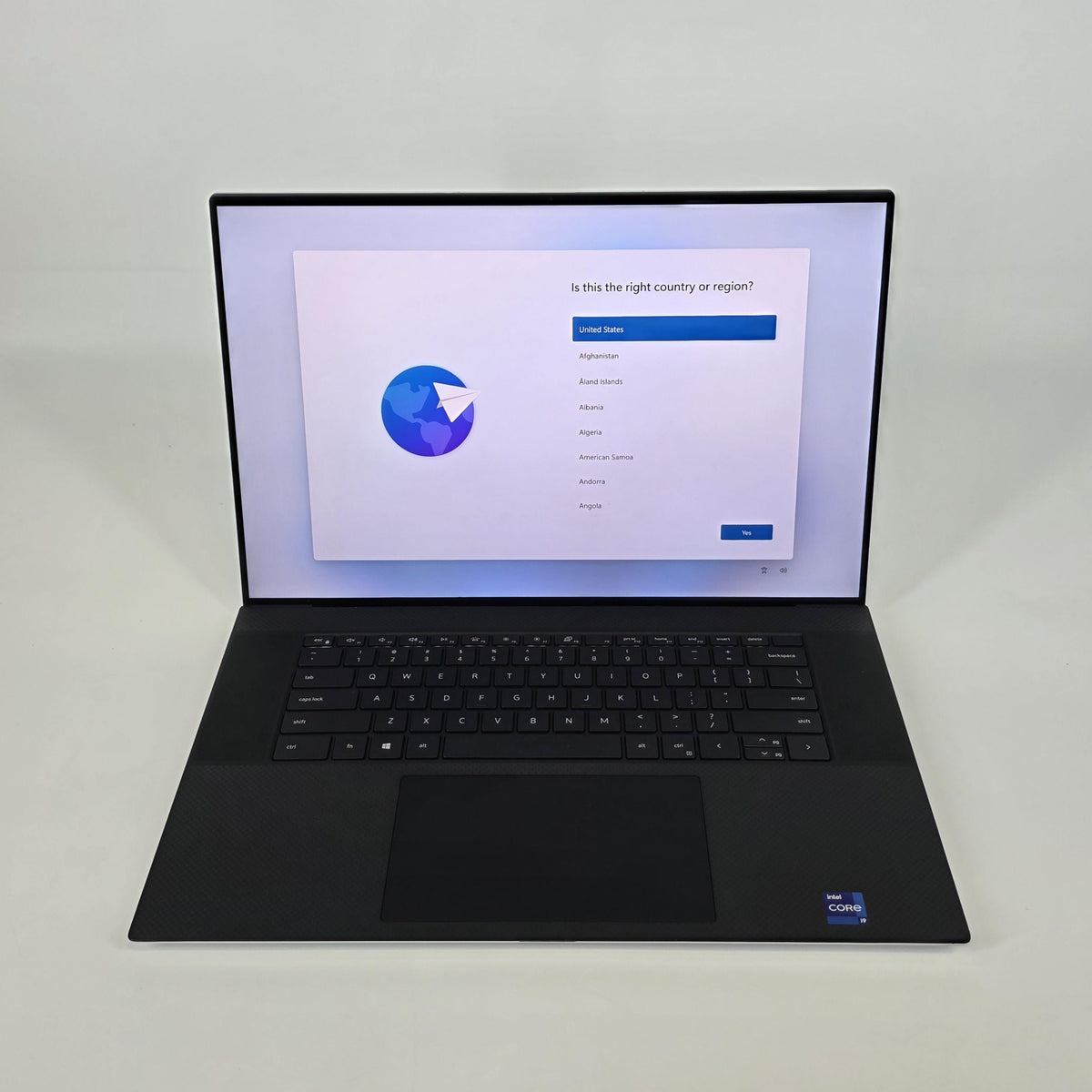 Dell XPS 17 9710 Silver 2.5 GHz Intel Core i9 11th Gen. 64GB RAM 1TB Solid State Drive NVIDIA GeForce RTX 3060 6 GB
