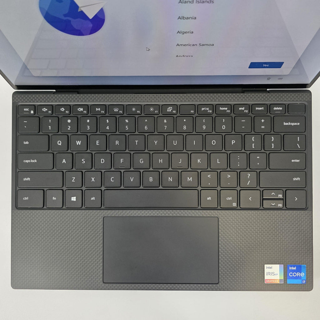 Dell XPS 13 9310 Silver 2.8 GHz Intel Core i7 11th Gen. 32GB RAM 1TB Solid State Drive - Image 2