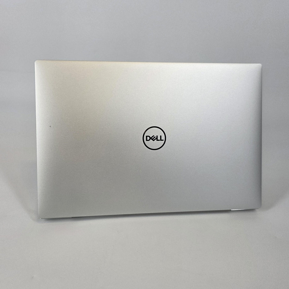 Dell XPS 13 9310 Silver 2.8 GHz Intel Core i7 11th Gen. 32GB RAM 1TB Solid State Drive - Image 10