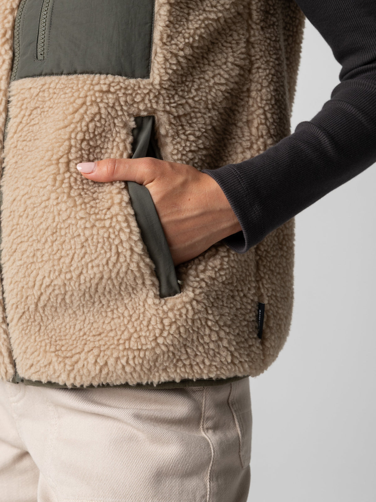Women's Offshore Fleece Gilet - Image 6
