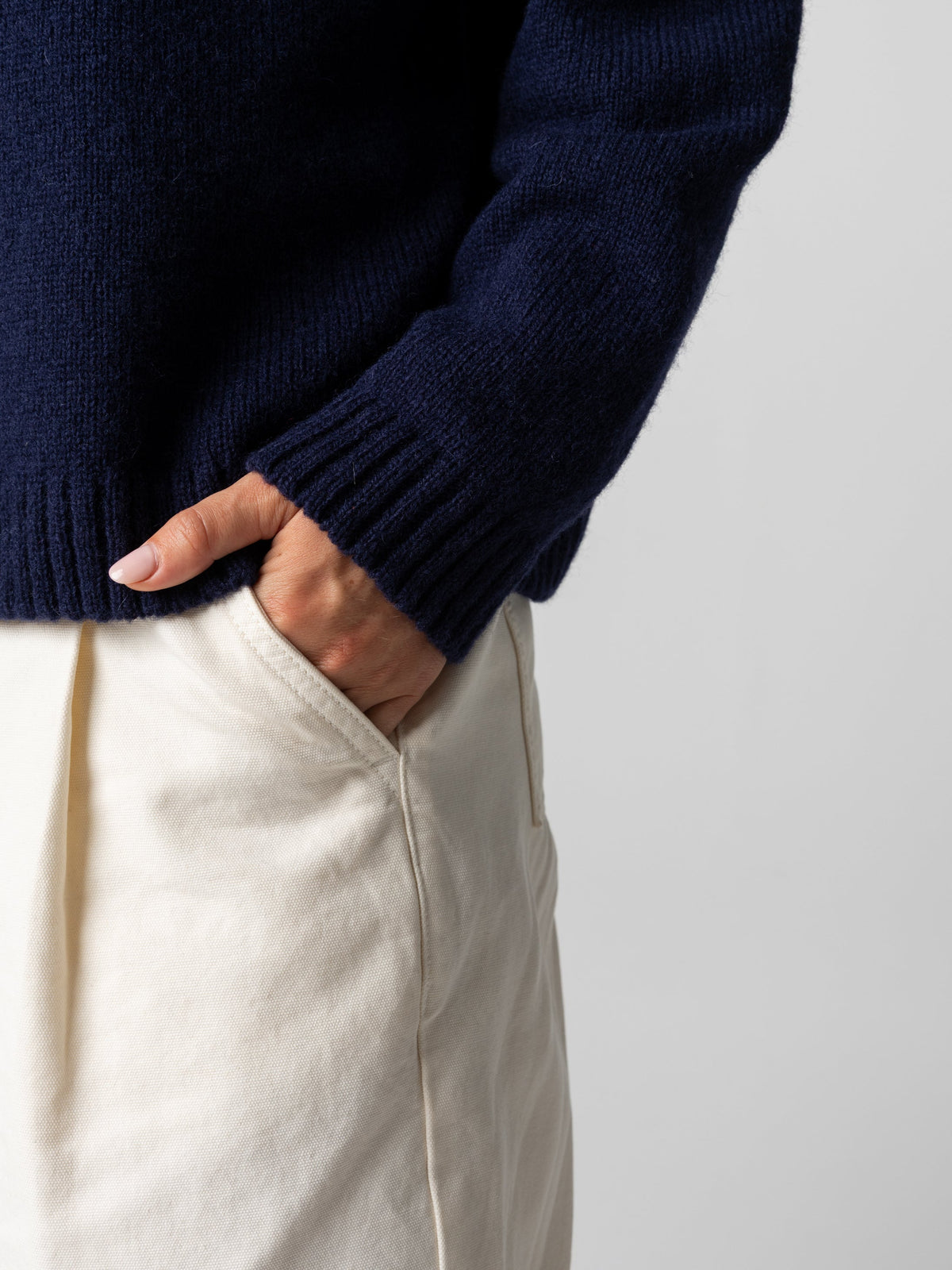 Women's Tolcarne Gansey Jumper - Image 7