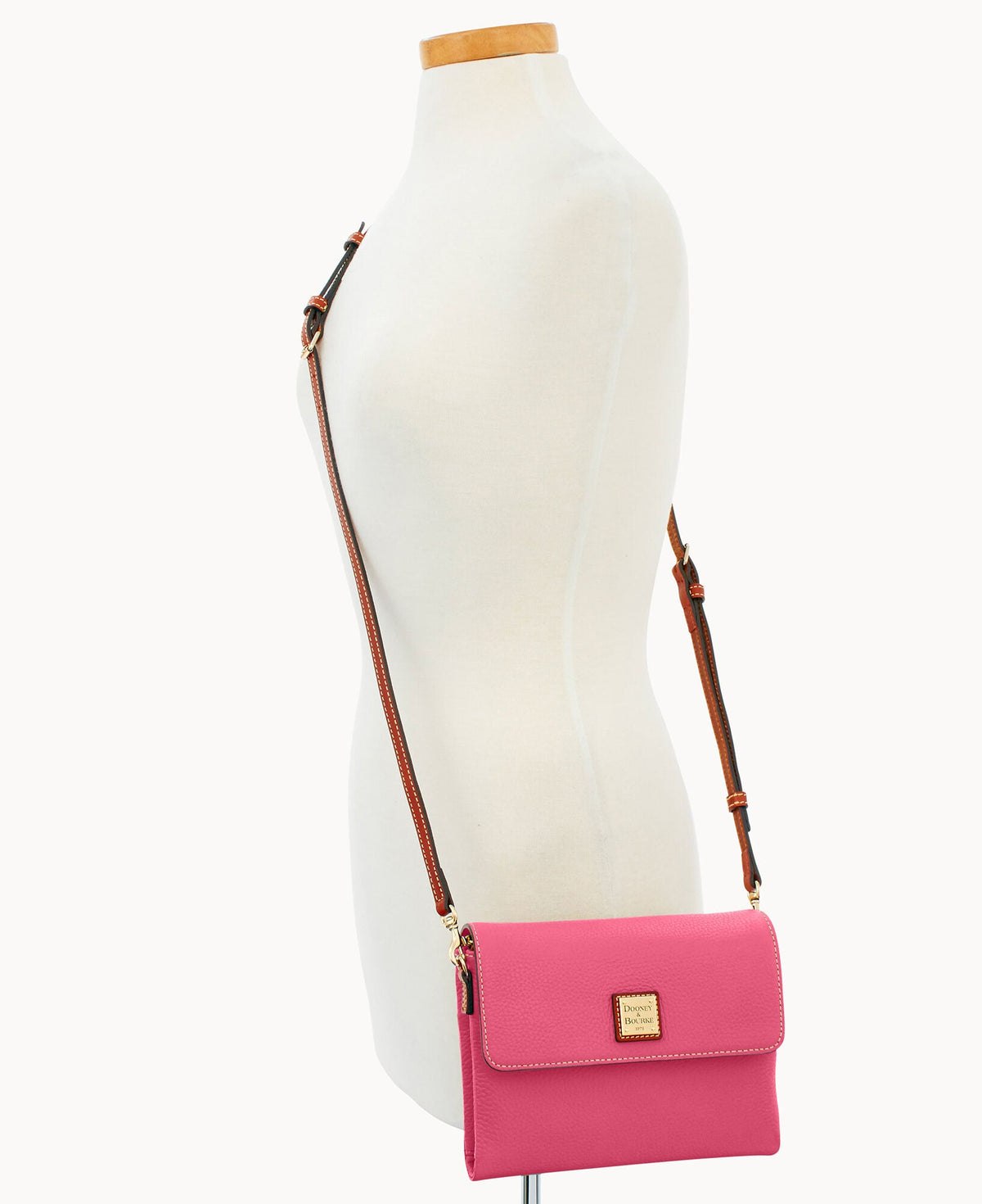 Pebble Grain Hunter Crossbody - Image 43