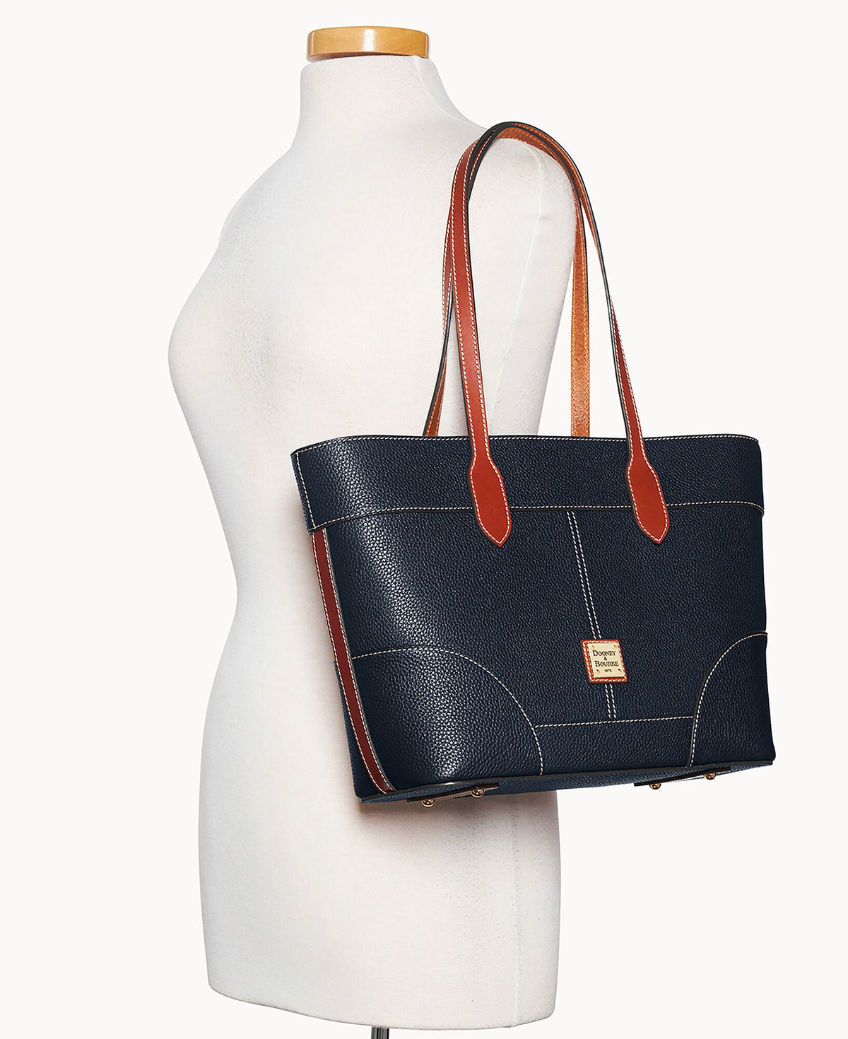 Pebble Grain Tote - Image 32