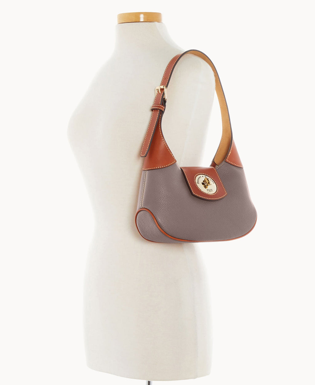 Pebble Turnlock Hobo 26 - Image 40
