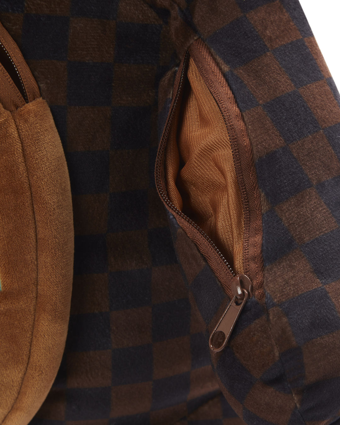 Global Mogul Moneybear Teddybear Backpack - Image 15