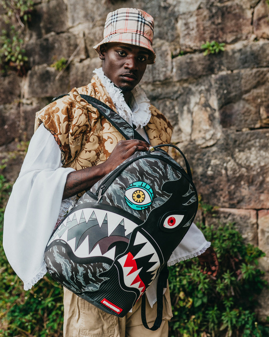 Dazed and Shark Backpack (Dlxv) - Image 4