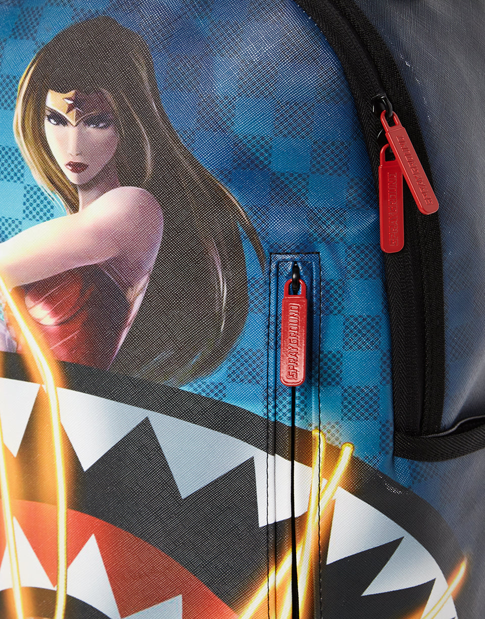 Wonder Woman: Lasso Shark Dlxv Backpack - Image 6