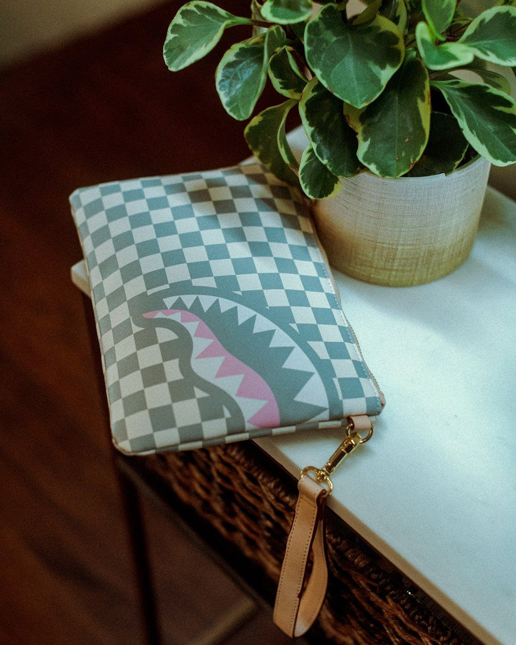 Rose All Day La Palais Crossover Clutch - Image 12