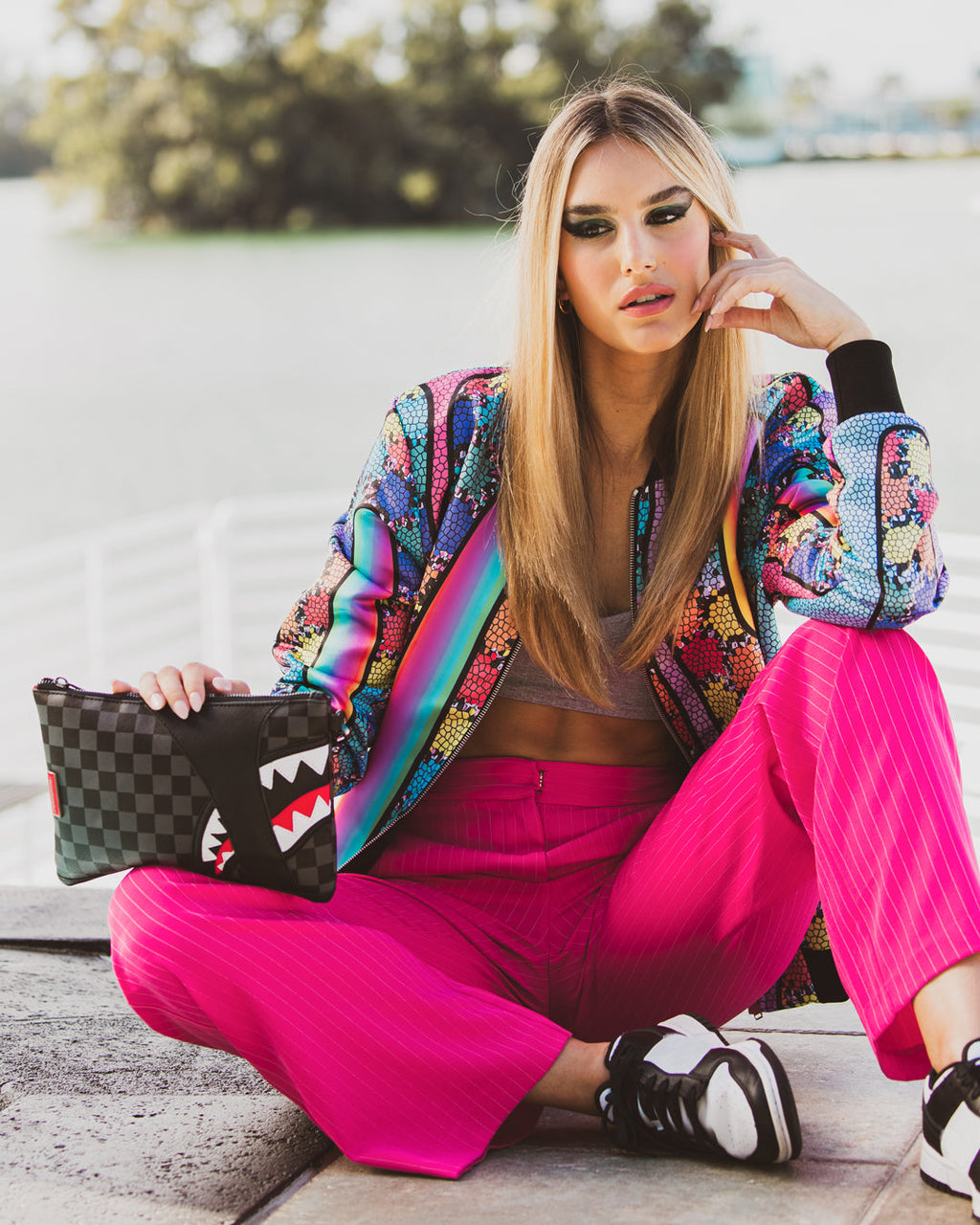 Henny Aiir to the Throne Crossover Clutch - Image 6