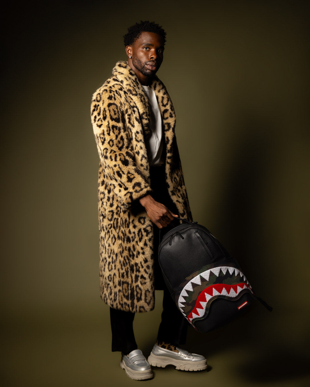 Velcro Shark - 3 Interchangeable Sharks Backpack (Dlxv) - Image 24