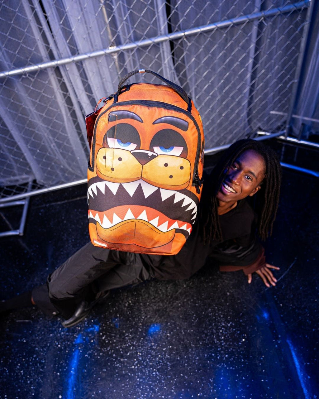 Five Nights at Freddy's Shark Dlxsr Backpack - Image 4