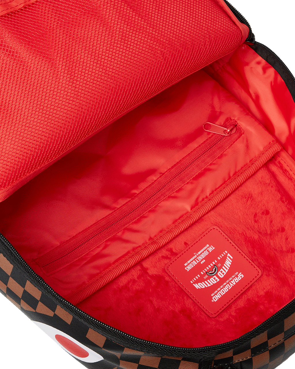 Bugs Bunny Here I Am Dlxsv Backpack - Image 10