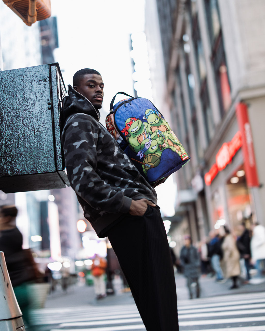 Tmnt Sewer Cap Dlxsr Backpack - Image 4