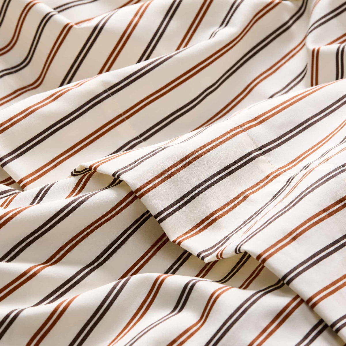 Luxe Sateen No Flat Sheet Set Bundle - Image 58