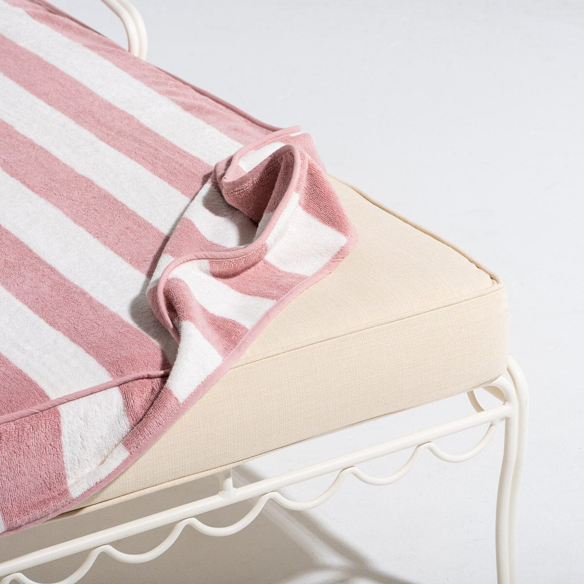 The Lounger Towel - Image 2