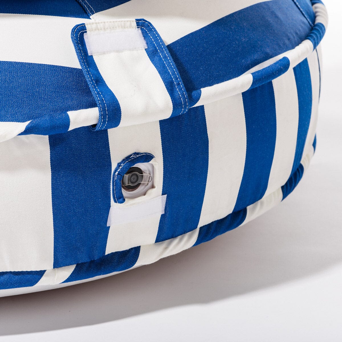 The Canvas Pool Ring - Image 7