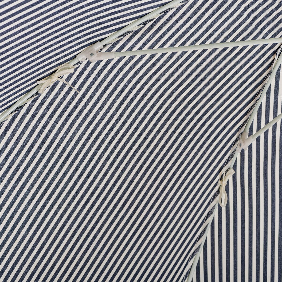 The Club Umbrella - Image 8