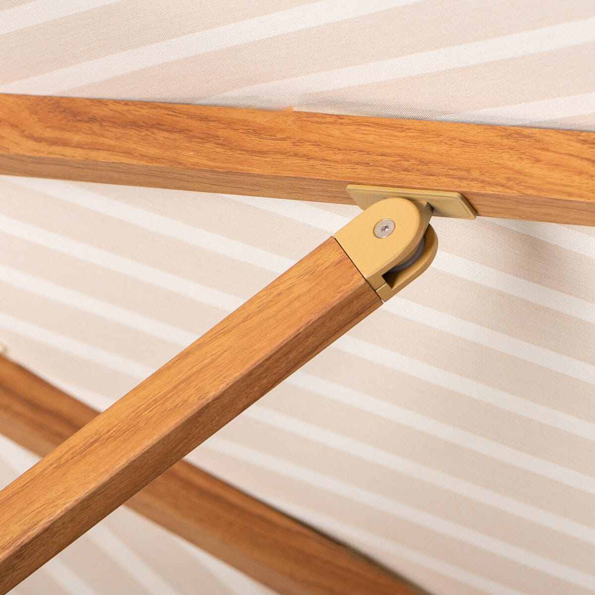 The Resort Market Umbrella - Image 11