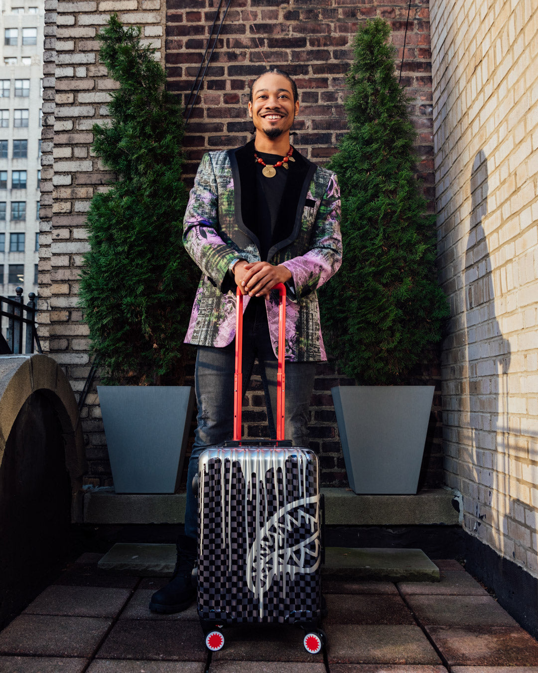 Chateau Ghost Sharknautics Hardshell Carry-On Luggage - Image 4