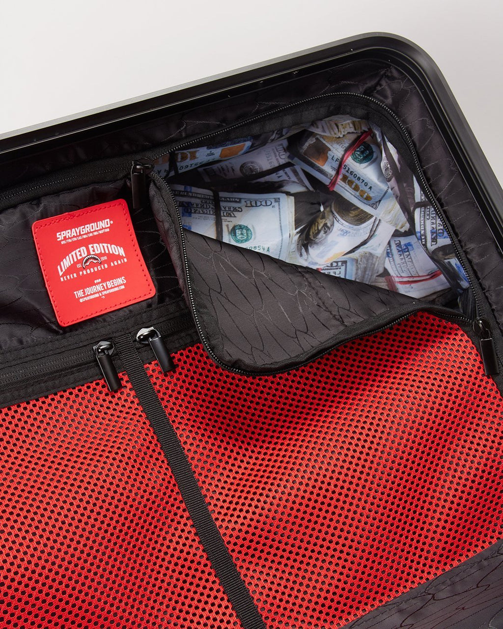 3AM Sharknautics 2 PC Luggage Set - Image 36