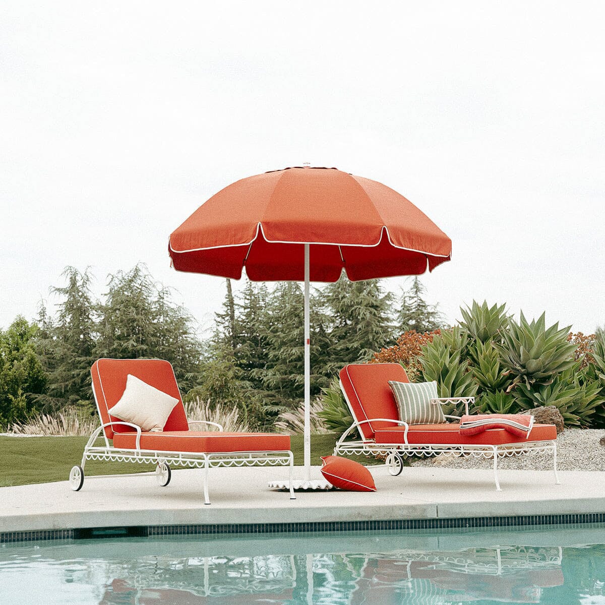 The Patio Umbrella - Image 14