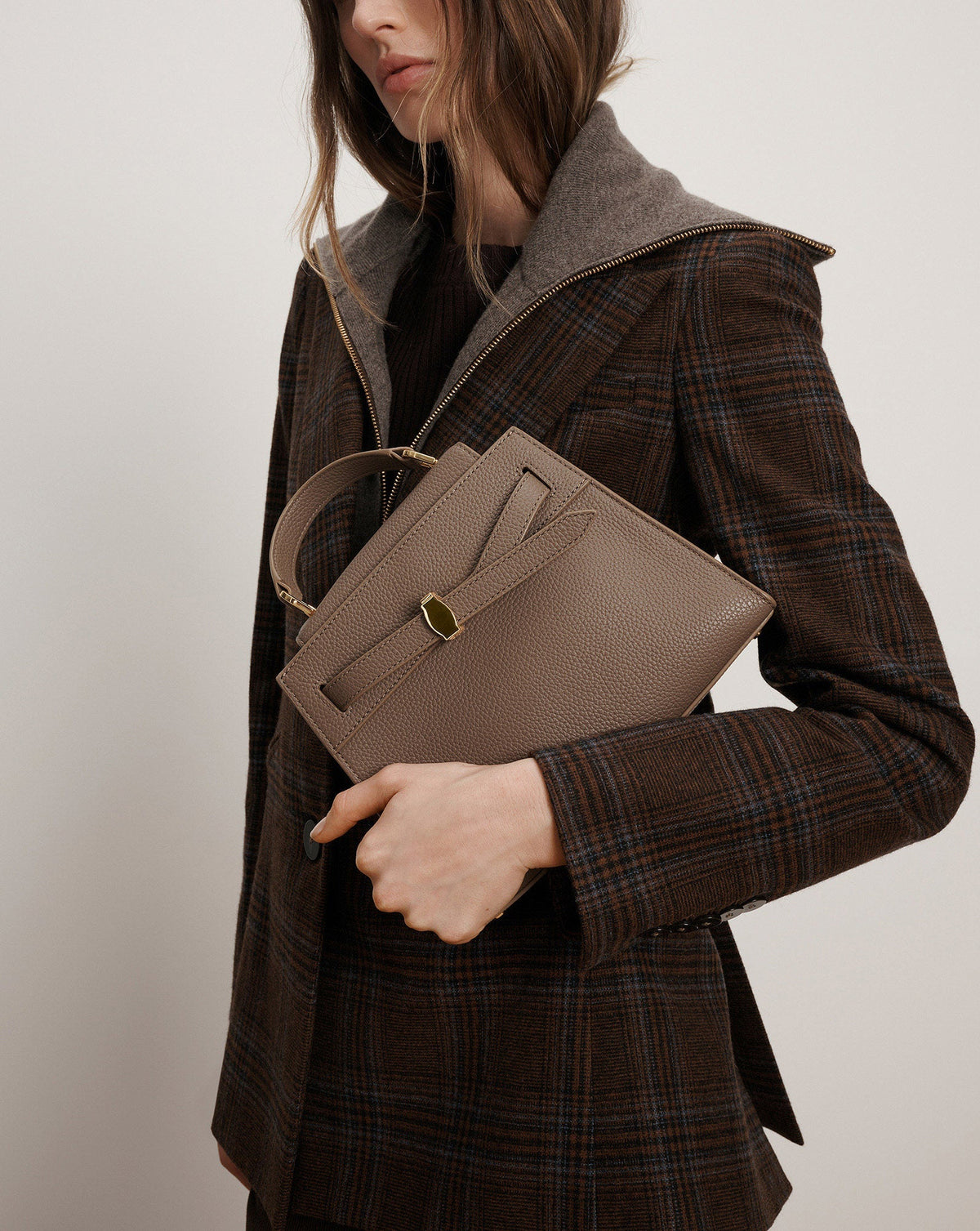 Veronica Beard Dash Top-Handle Bag - Image 2