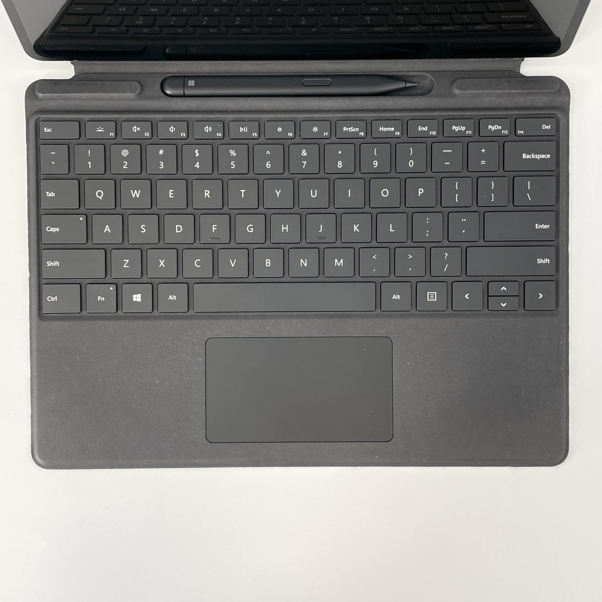 Microsoft Surface Pro 8 13 Black WiFi 3.0 GHz Intel Core i7 11th Gen. 16GB RAM 256GB Solid State Drive - Image 2