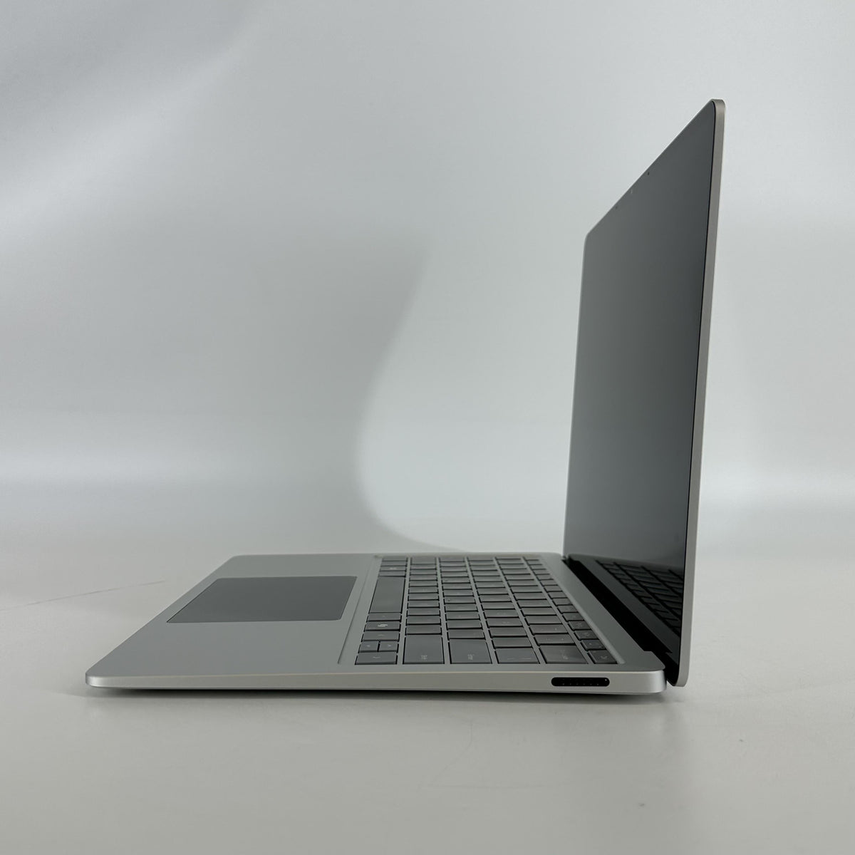 Microsoft Surface Laptop 7 13.8 Platinum WiFi 3.4 GHz Qualcomm Snapdragon X Elite 16GB RAM 1TB Solid State Drive - Image 4
