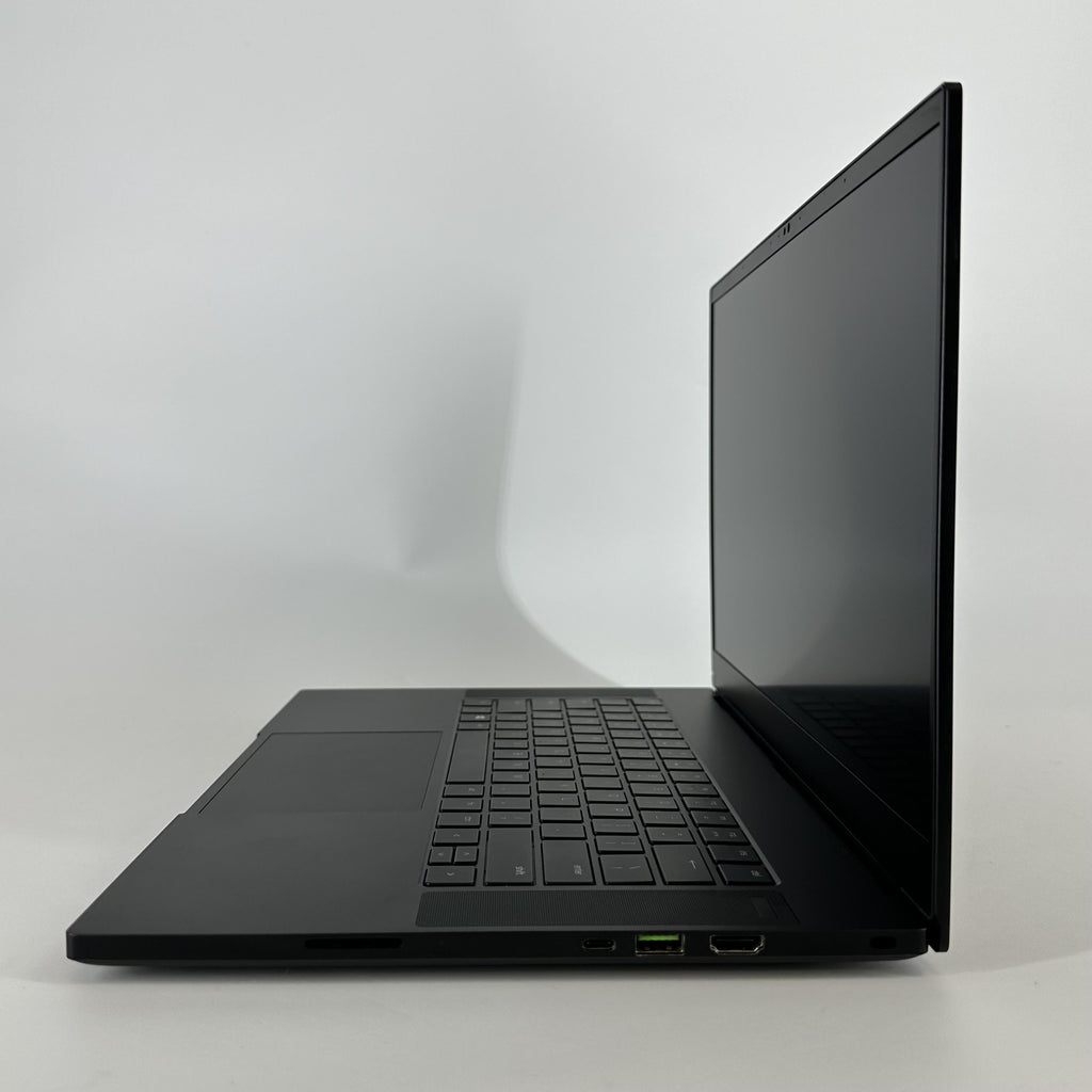 Razer Blade 15 Advanced 2021 Black 2.3 GHz Intel Core i7 11th Gen. 16GB RAM 1TB Solid State Drive NVIDIA GeForce - Image 5