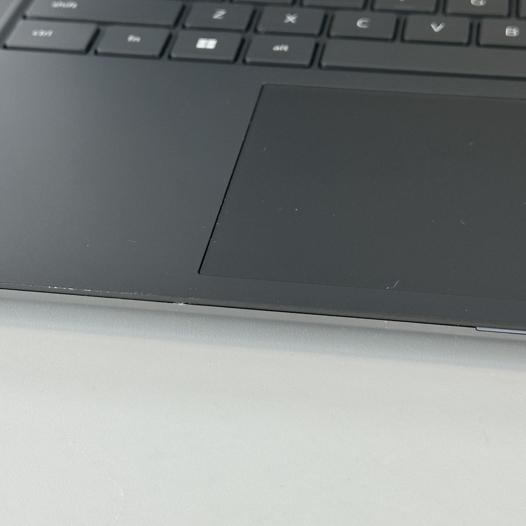 Dell Precision 5690 16 Gray 3.8 GHz Intel Core Ultra 7 32GB RAM 1TB Solid State Drive NVIDIA RTX 2000 Ada 8 GB - Image 9