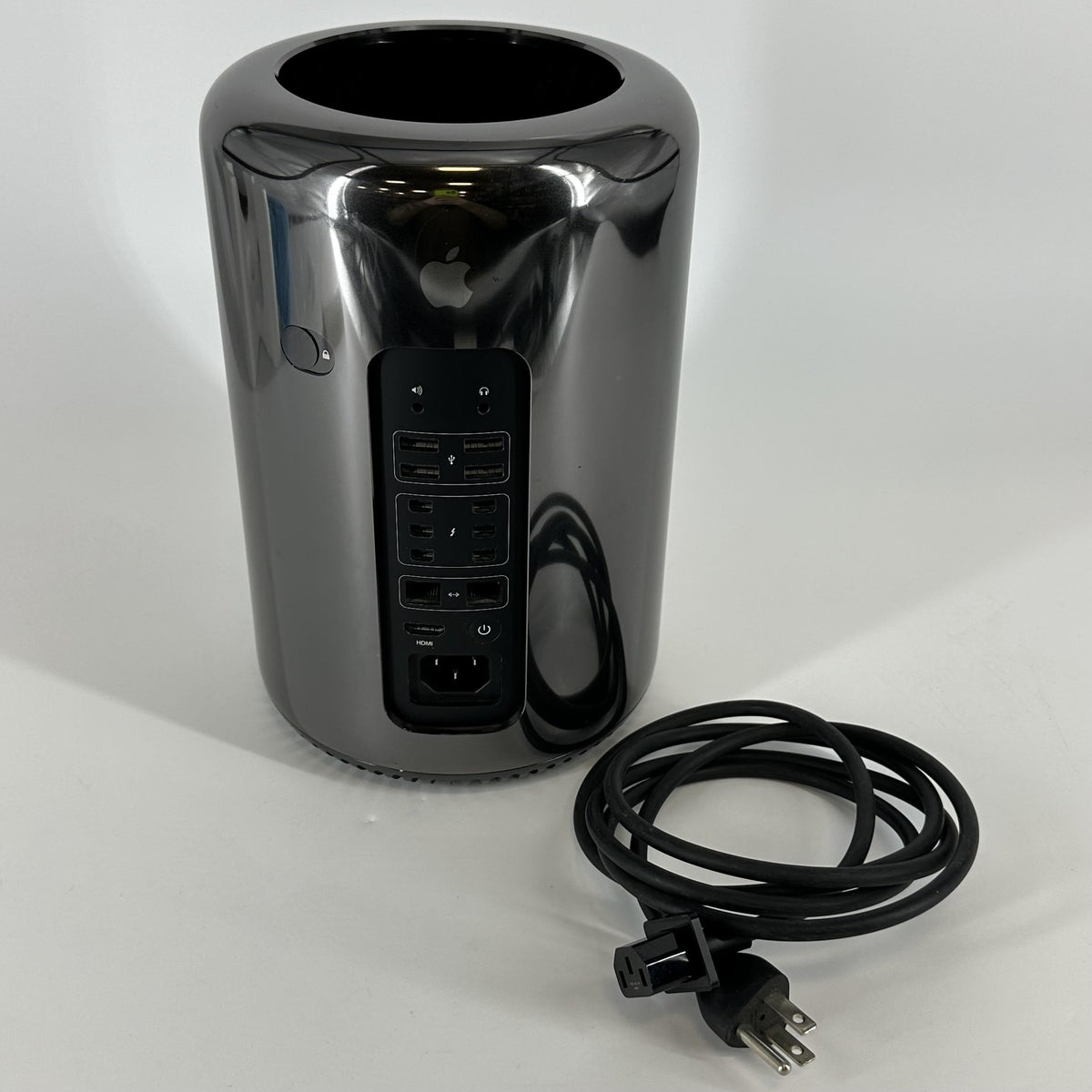 Apple Mac Pro Late 2013 Black 3.5 GHz 6-Core Intel Xeon E5 64GB RAM 512GB Solid State Drive AMD FirePro D500 3 GB - Image 4