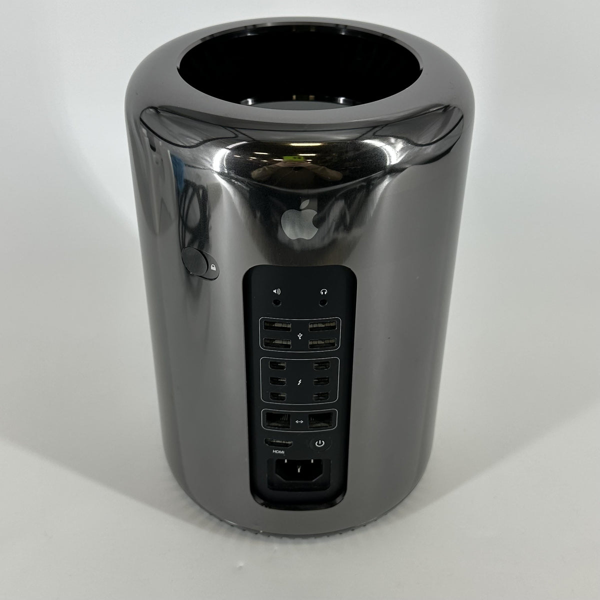 Apple Mac Pro Late 2013 Black 3.5 GHz 6-Core Intel Xeon E5 64GB RAM 512GB Solid State Drive AMD FirePro D500 3 GB - Image 3