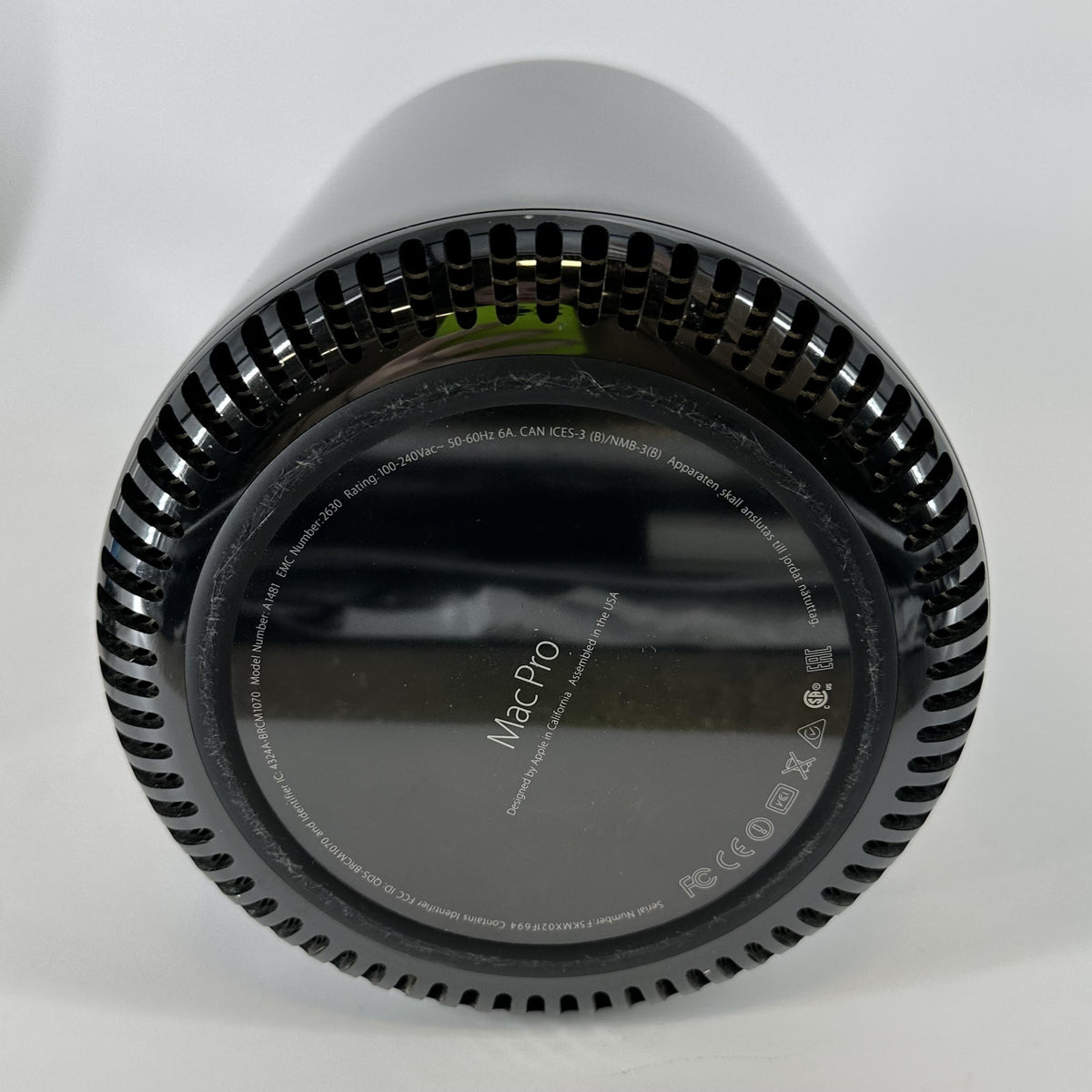 Apple Mac Pro Late 2013 Black 3.5 GHz 6-Core Intel Xeon E5 64GB RAM 512GB Solid State Drive AMD FirePro D500 3 GB - Image 5