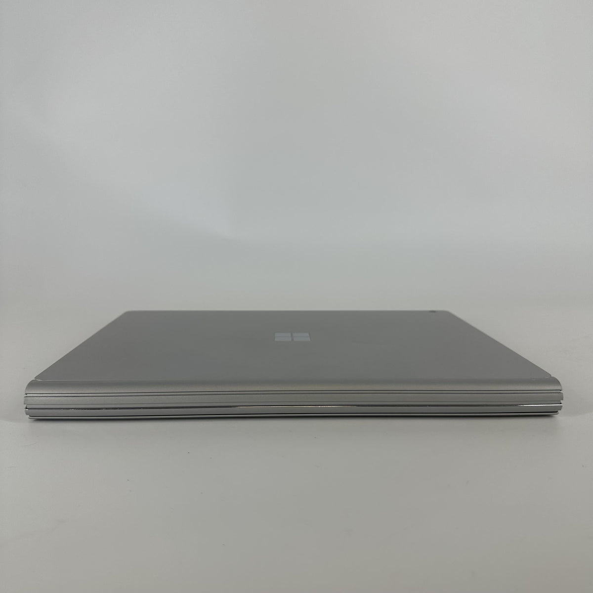 Microsoft Surface Book 3 13.5 Silver 1.3 GHz Intel Core i7 10th Gen. 16GB RAM 256GB Solid State Drive - Image 7