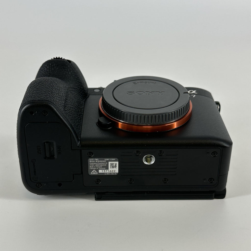 Sony Alpha 7 V 33MP Black - Image 4